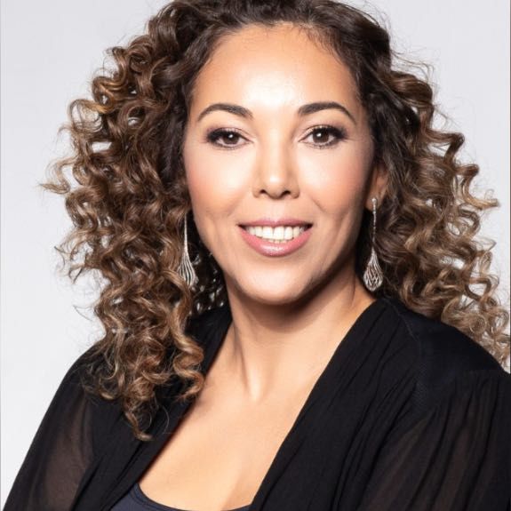  Andr&eacute;a Luciana Damacena Ferreira Engel 